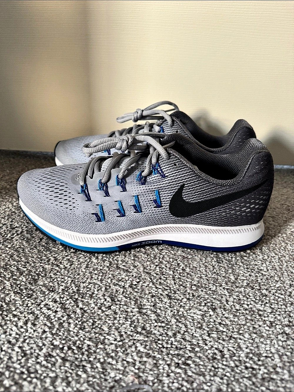 Nike Air Zoom Pegasus 33 Gray/Black/Blue Athletic Shoes